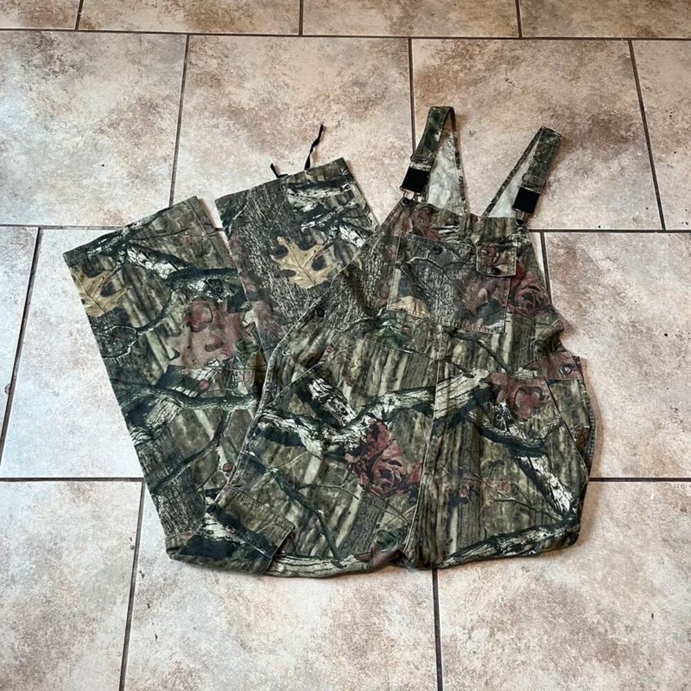 Vintage Realtree Camouflage Overalls Bibs Men’s Large Hunting Cargo Gorpcore